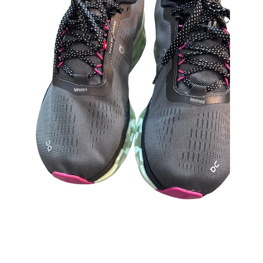 On Cloudrunner Gray Mint Pink Running Shoes Womens 10 Swiss Engineering CloudTec